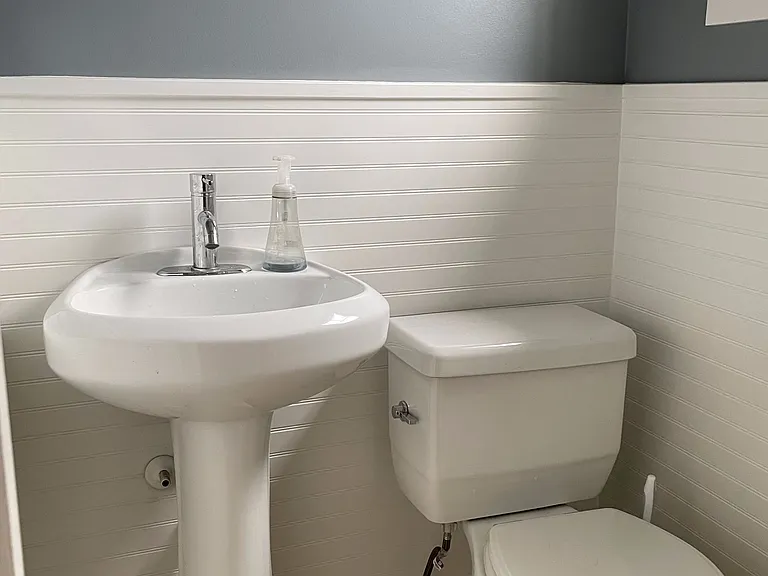 1332 Hawthorne St — Photo 17
