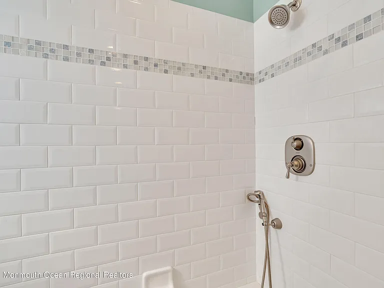 1101 S Ocean Ave — Photo 24