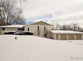 359 Haman Rd, Inverness, IL 60067