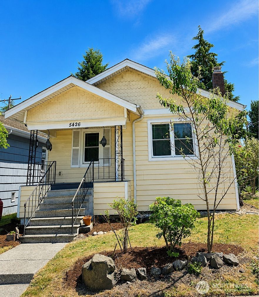 1st image of 5426 Green Lake Way N