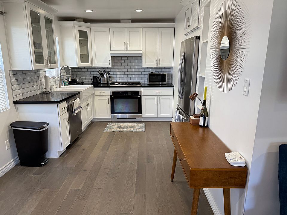 1st image of 2814 Broadway