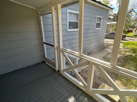 2nd image of 1529 Mount Herman St