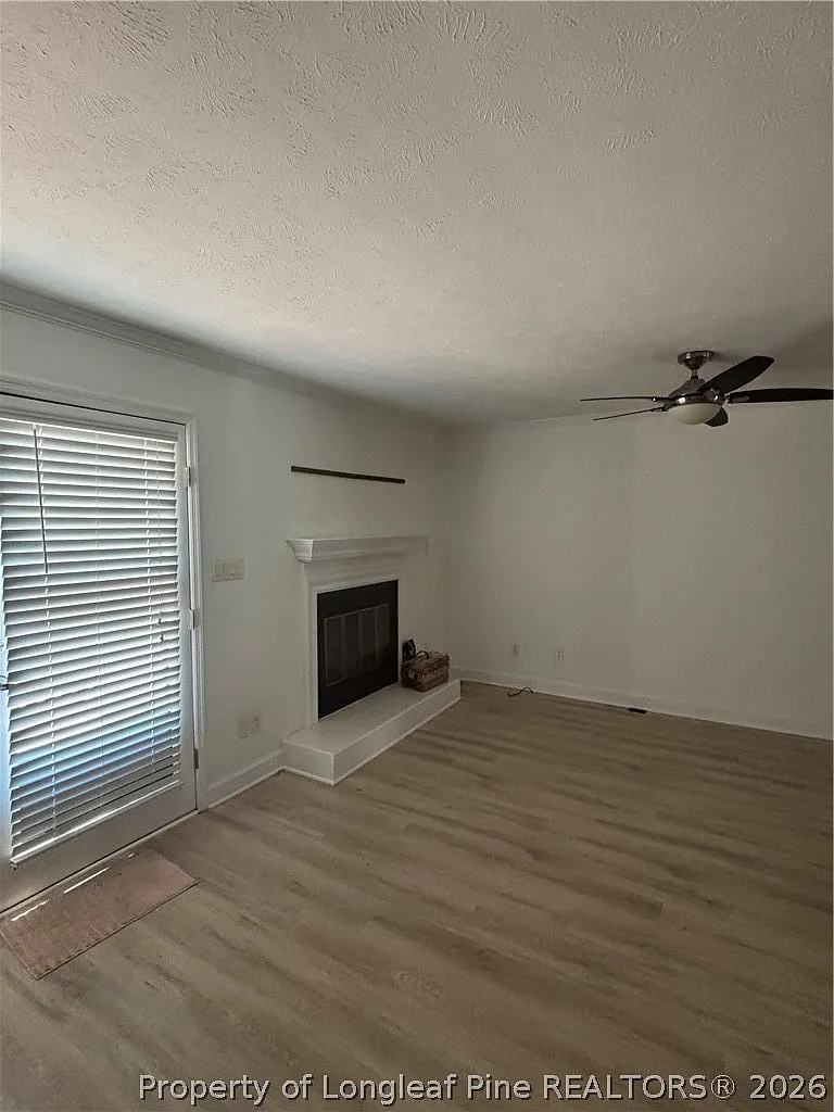 3 bed, 3.0 bath, 1545 sqft, $1,895 — Photo 3