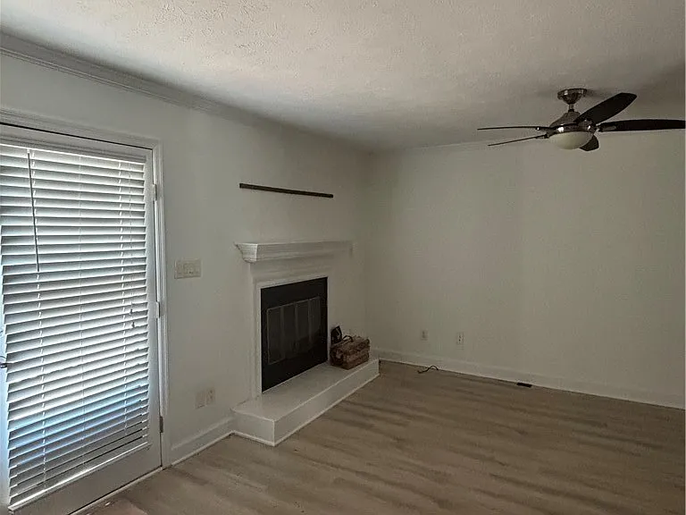 457 Lands End Rd — Photo 3