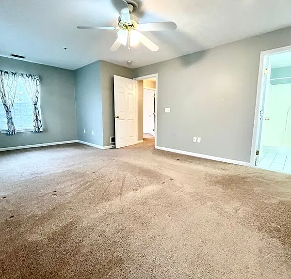 4417 Inverness St — Photo 6