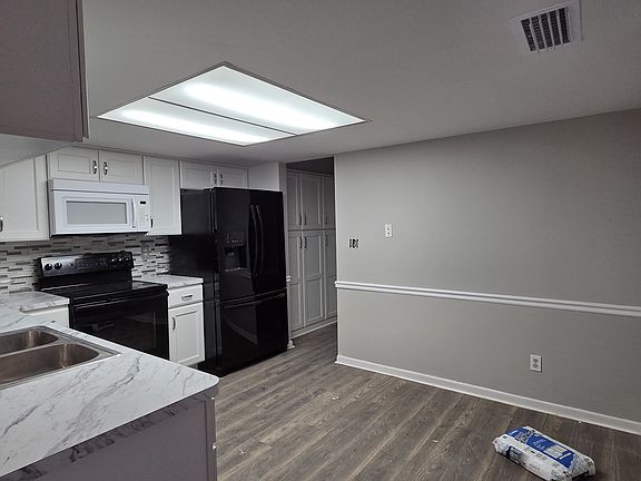5th image of 7005 Pin Cherry Ln