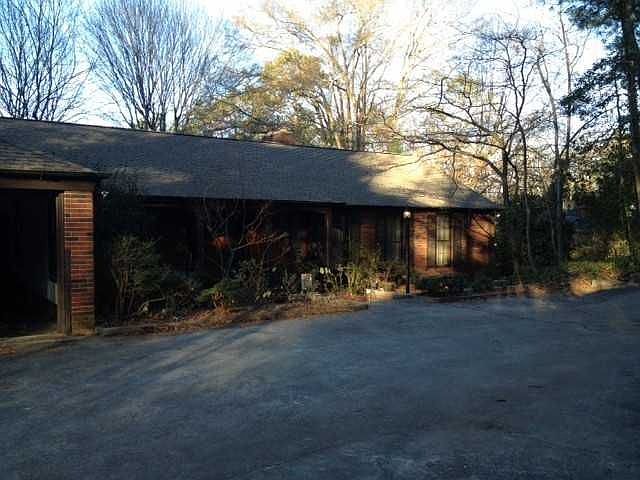 1st image of 1119 Dixon Dr