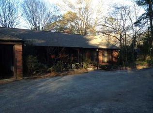 1119 Dixon Dr, Gainesville, GA 30501