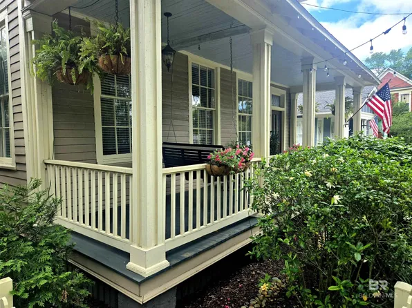 54 S Catherine St, Mobile, AL 36604