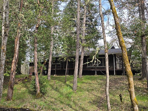 5th image of 24524 Redwood Hwy
