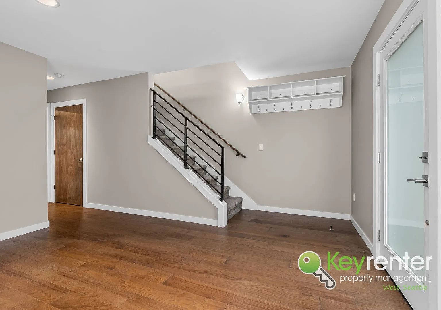 Modern Two Bedroom with Walk In Closets and Outdoor Space — Photo 3