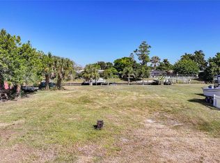 134 Easton Dr NW, Pt Charlotte, FL 33952