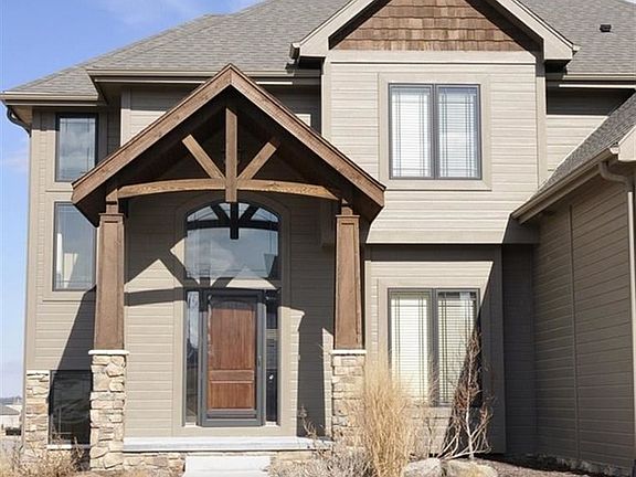 3rd image of 7732 Ponderosa Dr