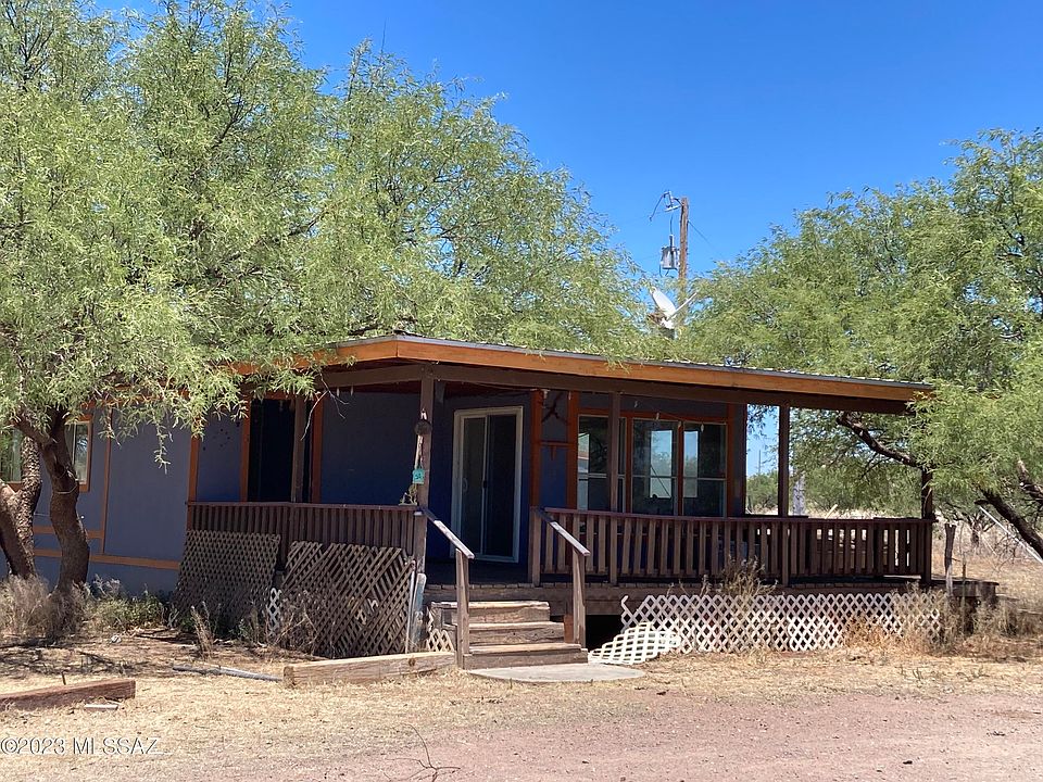 2nd image of 15700 W Arrowhead Plains Trl