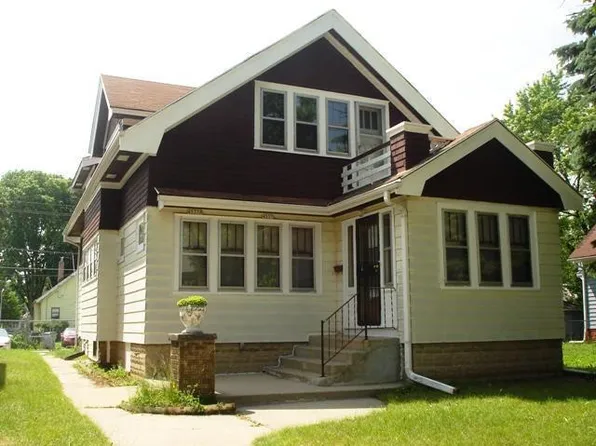 4537 North 27th STREET, Milwaukee, WI 53209