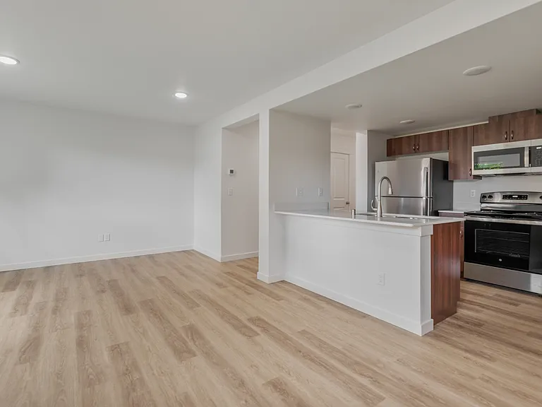 2711 Niki Ln — Photo 16