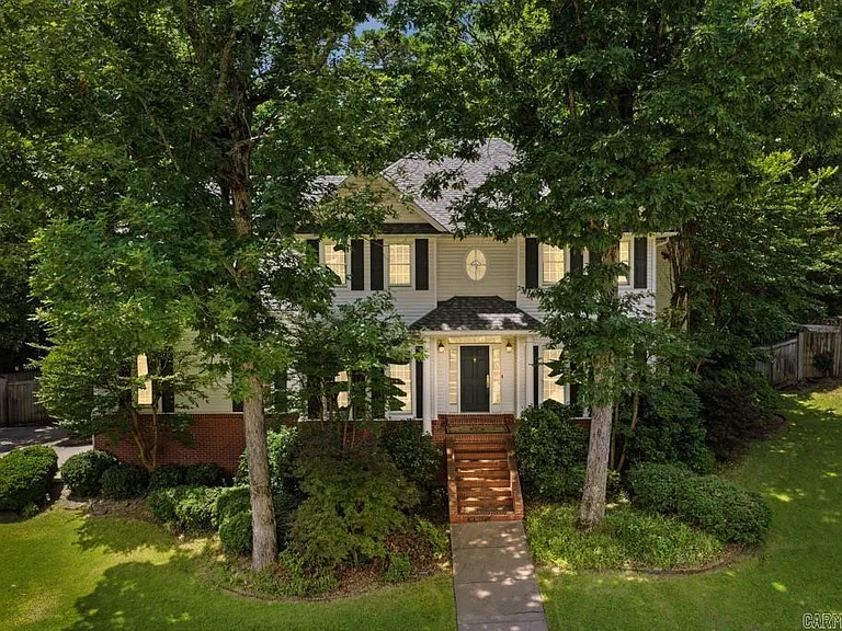 13609 Napoleon Rd — Photo 1