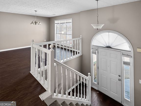 3rd image of 2589 Watercrest Ct