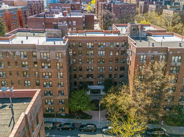 67-40 Yellowstone Boulevard image 19 of 19