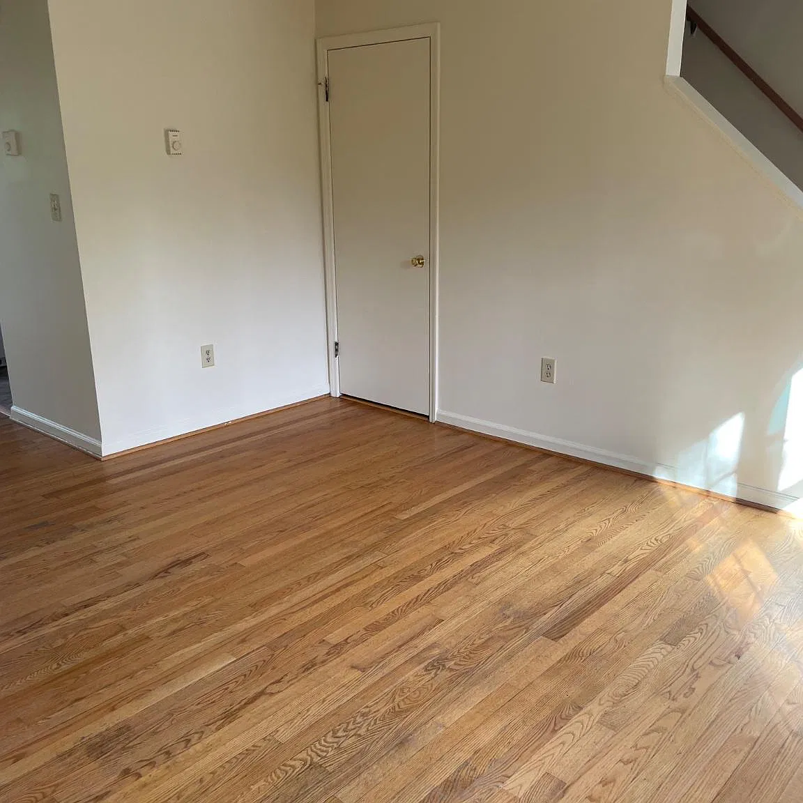 2 bed, 1.0 bath, 850 sqft, $1,600 — Photo 3