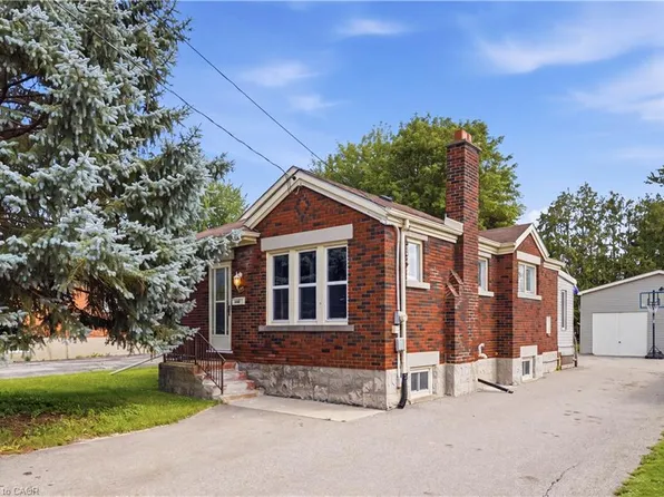111 Elliott St, Cambridge, ON N1R 2J9
