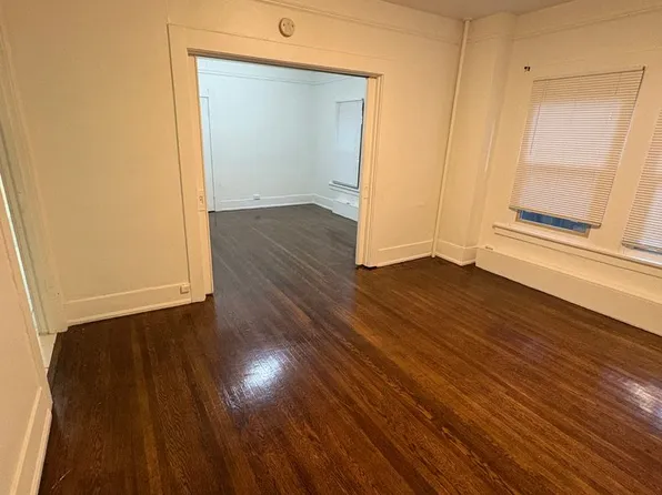 Capitol Hill, 1132 10th Ave E APT 4, Seattle, WA 98102