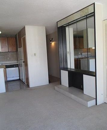 5th image of 827 Kinau St #D-604