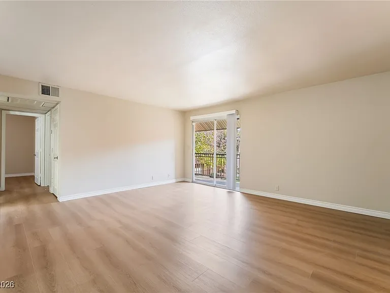 5121 River Glen Dr #144 — Photo 5