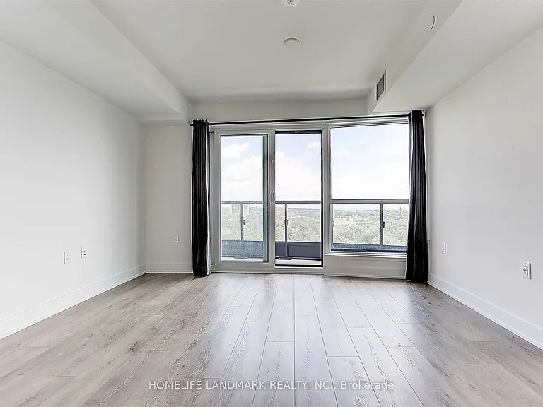 585 Bloor St E #1618 — Photo 11