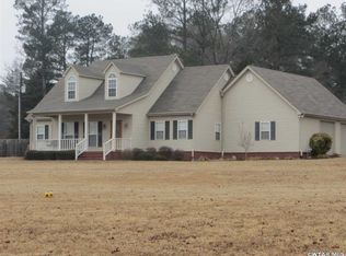 900 Clifftview Rd, Bolivar, TN 38008