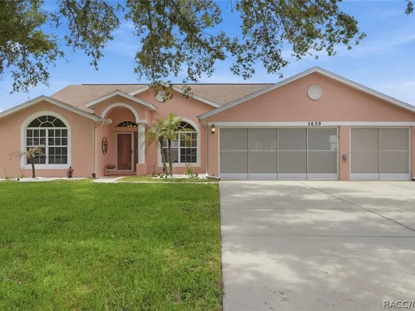 5639 W Hunters Ridge Cir, Lecanto, FL 34461