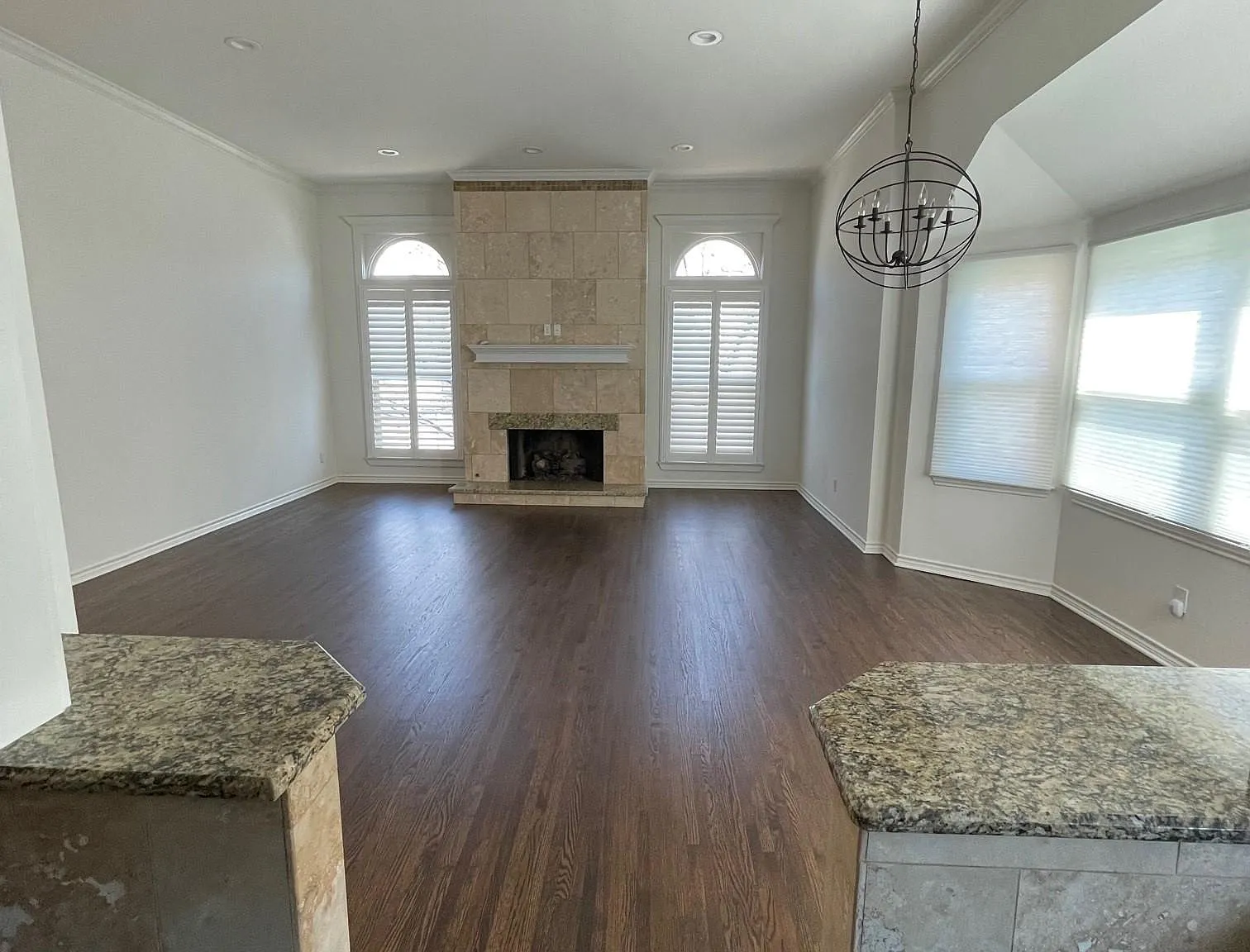 2 bed, 2.5 bath, 1700 sqft, $2,975 — Photo 2