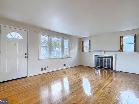 4th image of 103 Springside Dr
