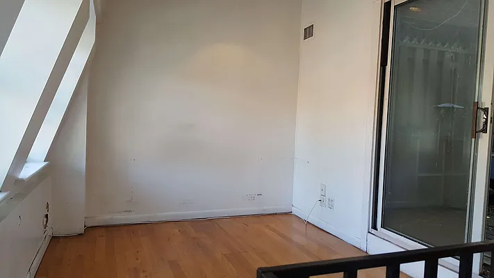 Rented by Rapid Realty Cobble Hill | media 66