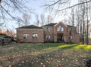 23 Woodfield Rd, Andover, NJ 07821