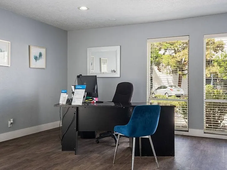 Canyon Crest — Photo 18