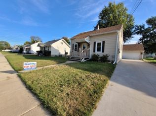 605 Pierce Ave, Little Chute, WI 54140