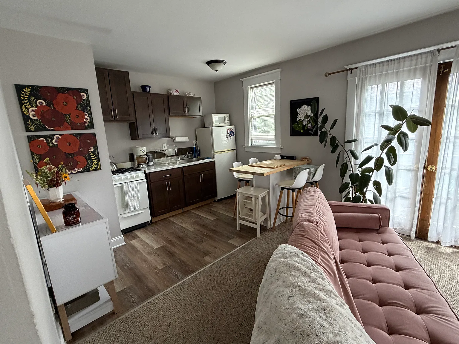 1 bed, $1,200 — Photo 1