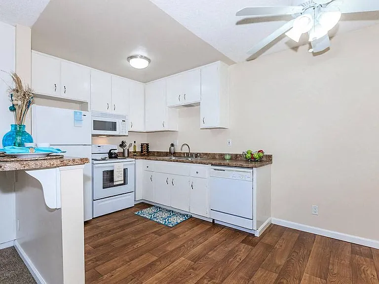Villa Monair Apartments — Photo 30