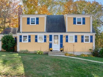 39 Columbia St, North Attleboro, MA, 02760