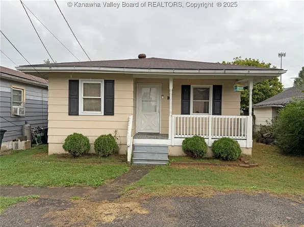 116 8th St, Huntington, WV 25705