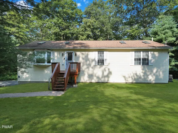 100 Kunigunde Dr, Milford, PA 18337