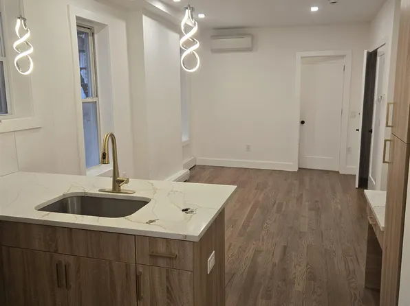 232 Van Horne Street image 18 of 20