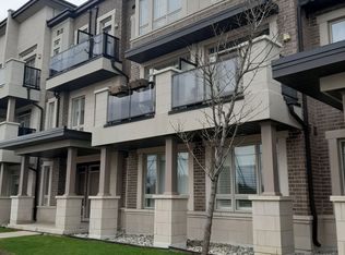 9601 Jane St #10, Vaughan, ON L6A4G5