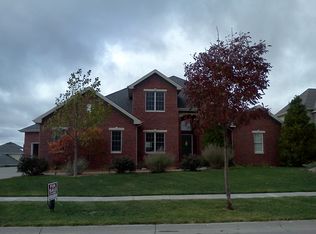 6825 NW 4th St, Lincoln, NE 68521