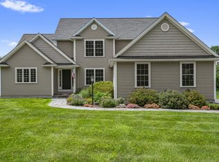 44 Boggs Hill Rd, Newtown, CT 06470