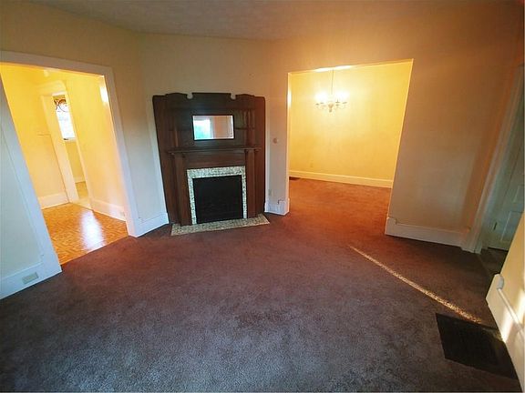 5th image of 16 W Gibson St