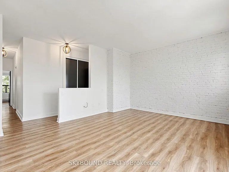 133 Wineva Ave #F — Photo 4
