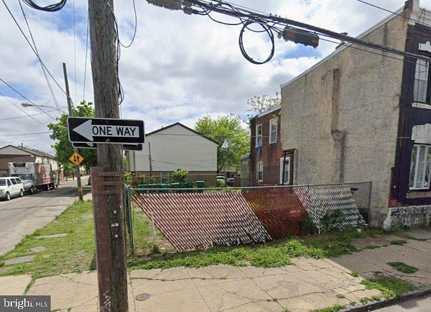 1st image of 2020 W Berks St