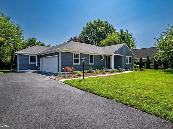 2nd image of 11 Cornwall Rd